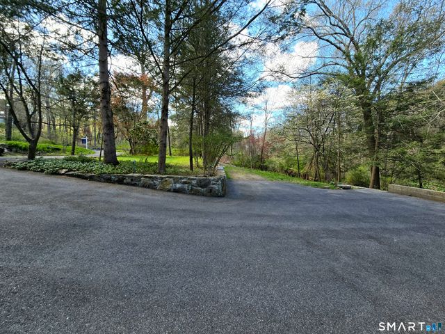 299 Redding Road, Redding, CT 06896