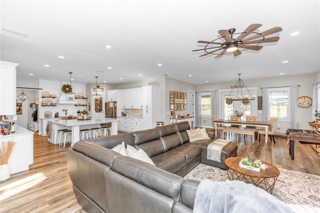 171 RIVER OAKS DRIVE, Osteen, FL 32764