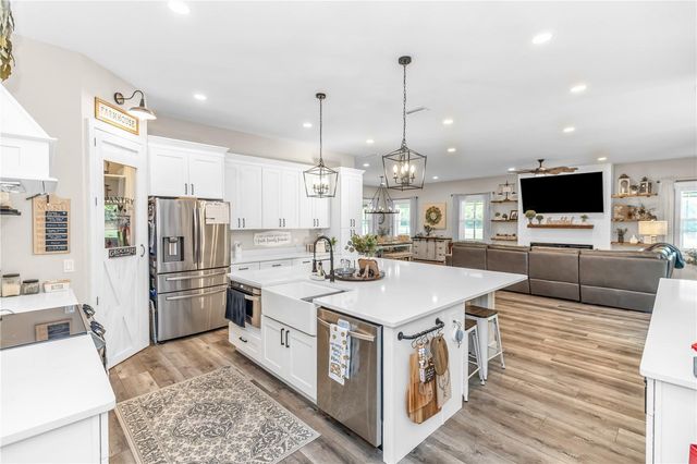 171 RIVER OAKS DRIVE, Osteen, FL 32764