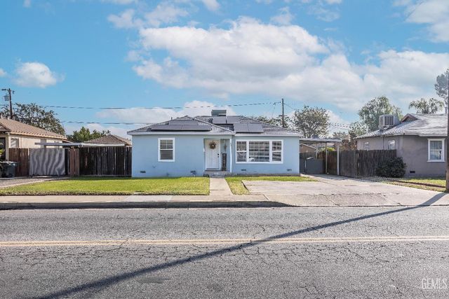 22 Real Road, Bakersfield, CA 93309