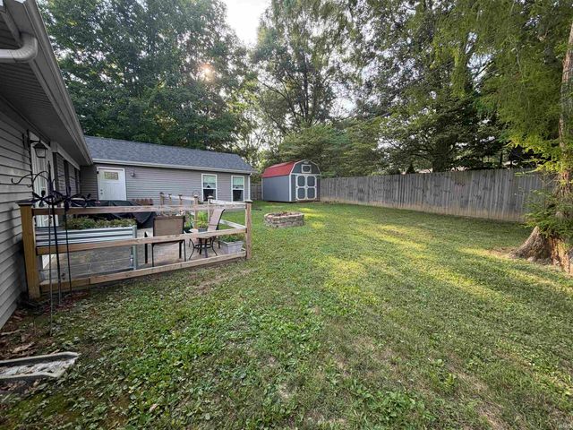 525 Circle Drive, Fairmount, IN 46928