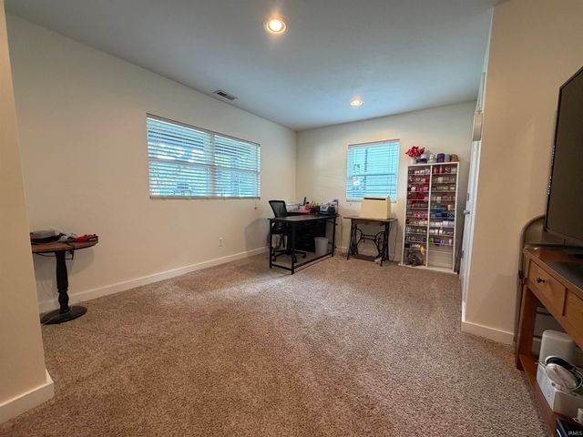 525 Circle Drive, Fairmount, IN 46928