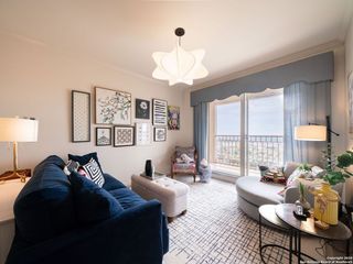 1 Towers Park Ln Apt 1808, San Antonio, TX 78209