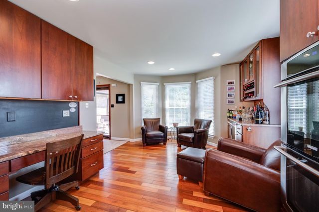 4300 GLENSIDE DR, Reading, PA 19605