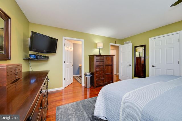 4300 GLENSIDE DR, Reading, PA 19605