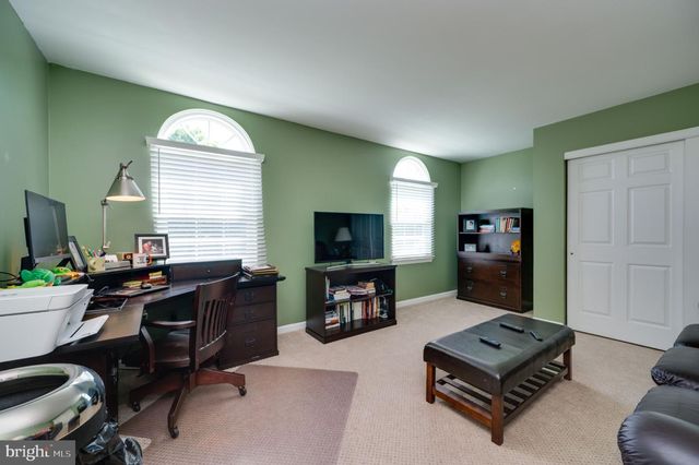 4300 GLENSIDE DR, Reading, PA 19605