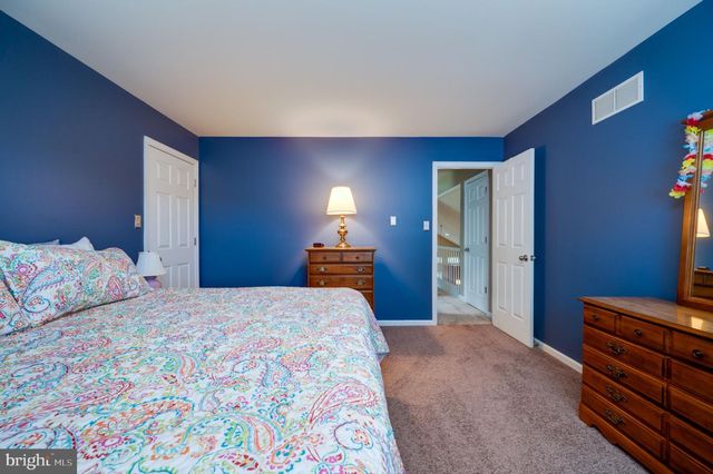 4300 GLENSIDE DR, Reading, PA 19605