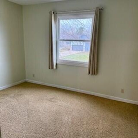 1355 Gilleevan Drive, Valparaiso, IN 46385