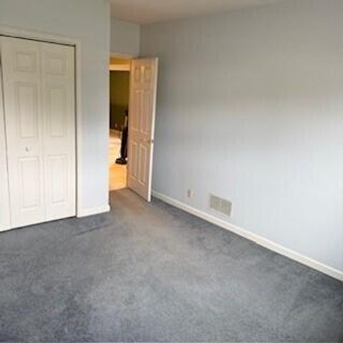 1355 Gilleevan Drive, Valparaiso, IN 46385