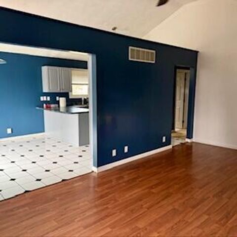 1355 Gilleevan Drive, Valparaiso, IN 46385