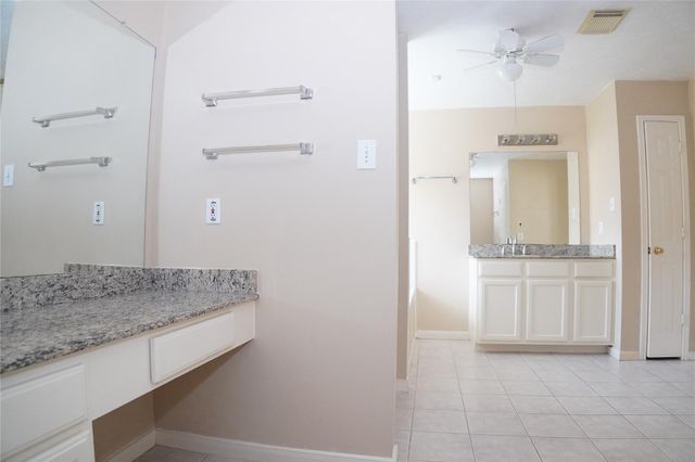 13714 Pear Woods Court, Houston, TX 77059