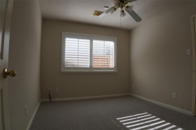 13714 Pear Woods Court, Houston, TX 77059