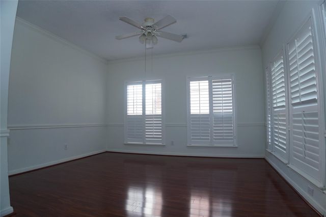 13714 Pear Woods Court, Houston, TX 77059