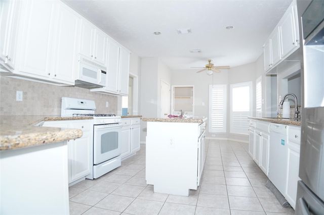 13714 Pear Woods Court, Houston, TX 77059