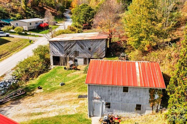 1068 Laurel Branch Road, Vilas, NC 28692