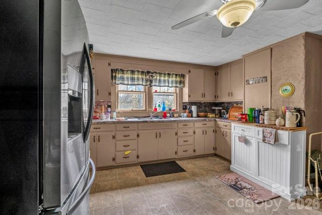 1068 Laurel Branch Road, Vilas, NC 28692