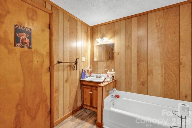 1068 Laurel Branch Road, Vilas, NC 28692