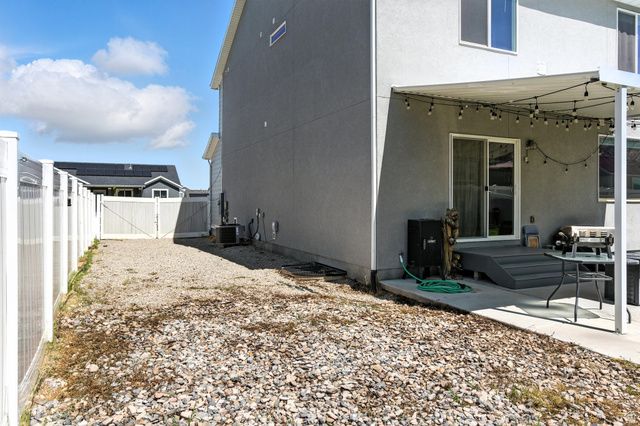 1017 S RED CLIFF DR, Santaquin, UT 84655