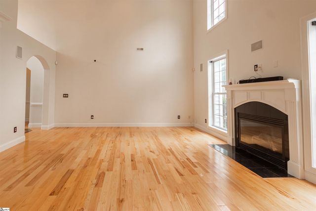 109 Creek Crossing Way, Greer, SC 29651