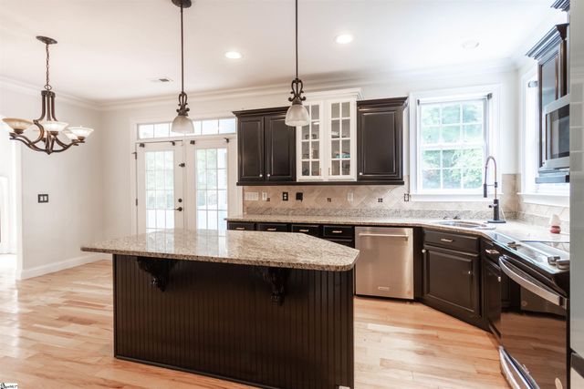 109 Creek Crossing Way, Greer, SC 29651