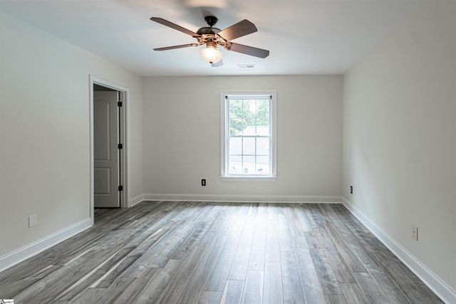 109 Creek Crossing Way, Greer, SC 29651