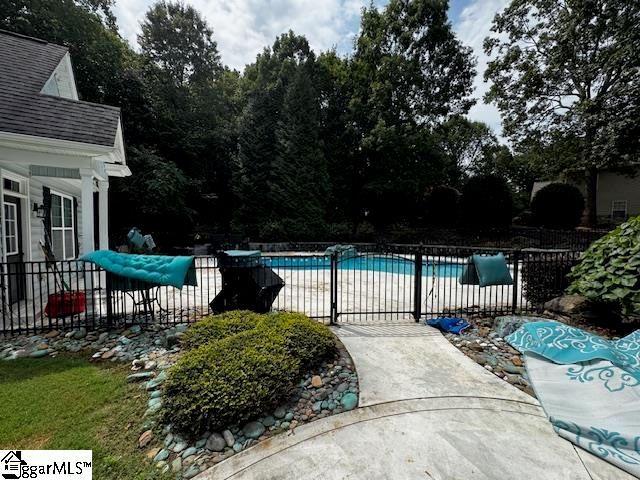 109 Creek Crossing Way, Greer, SC 29651