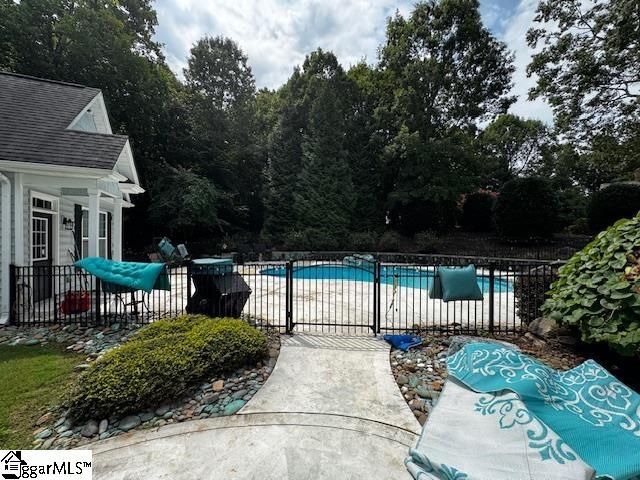 109 Creek Crossing Way, Greer, SC 29651