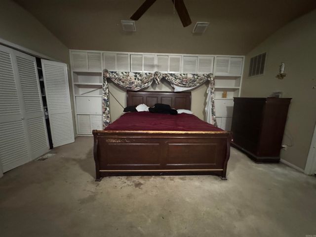 220 Lexington Dr, Forrest City, AR 72335