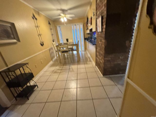 220 Lexington Dr, Forrest City, AR 72335