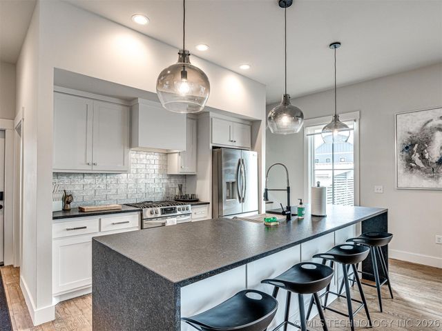 40 Ramble Along Road, Carlton Landing, OK 74432