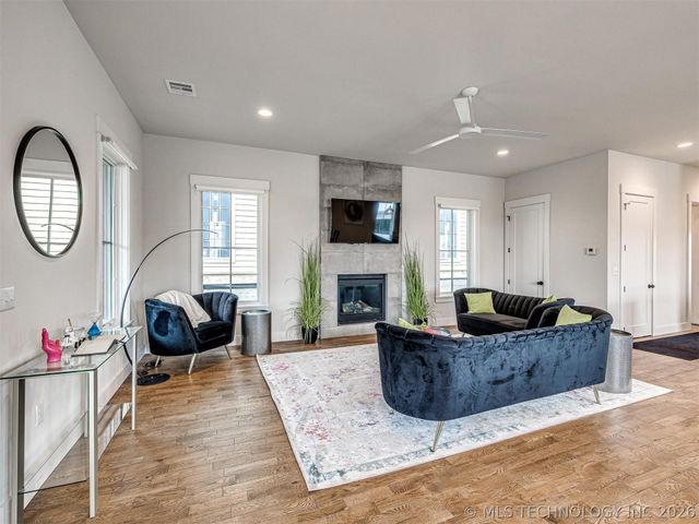 40 Ramble Along Road, Carlton Landing, OK 74432