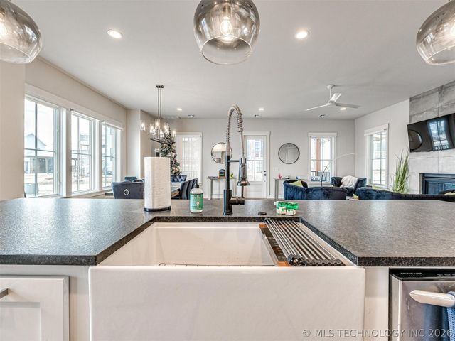 40 Ramble Along Road, Carlton Landing, OK 74432