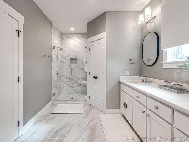 40 Ramble Along Road, Carlton Landing, OK 74432