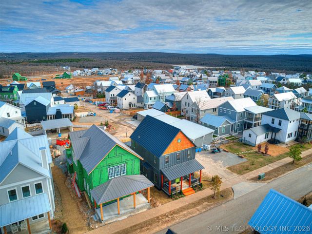 40 Ramble Along Road, Carlton Landing, OK 74432