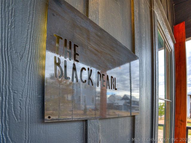 40 Ramble Along Road, Carlton Landing, OK 74432