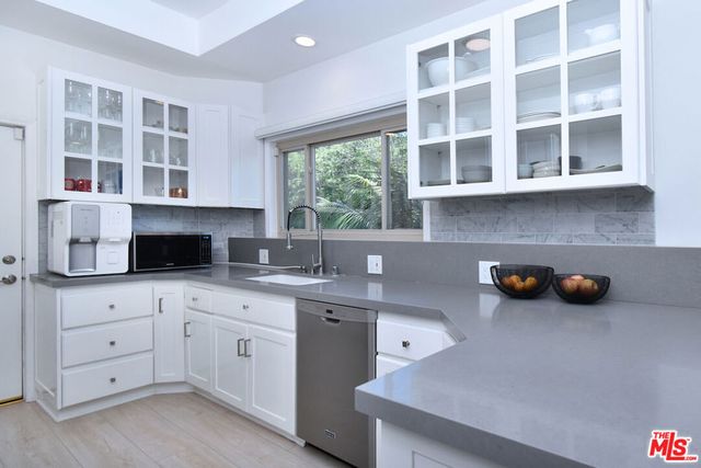 1839 N Beverly Drive, Beverly Hills, CA 90210