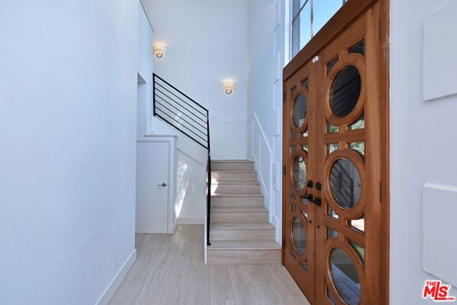 1839 N Beverly Drive, Beverly Hills, CA 90210