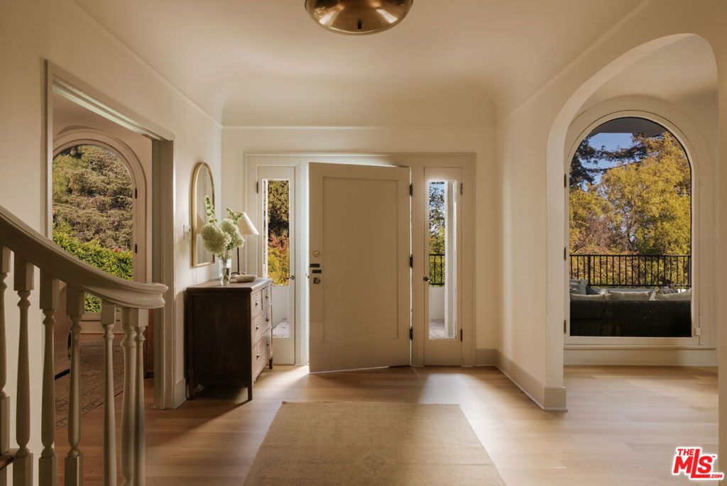 2127 N Fern Dell Place, Los Angeles, CA 90068 — photo 3