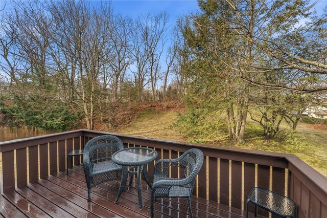 543 Quisset Court, Warwick, RI 02886