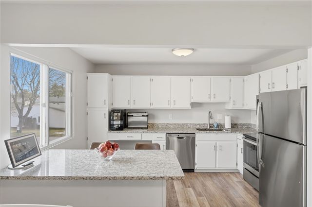 543 Quisset Court, Warwick, RI 02886