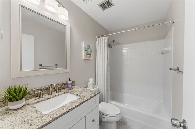 543 Quisset Court, Warwick, RI 02886