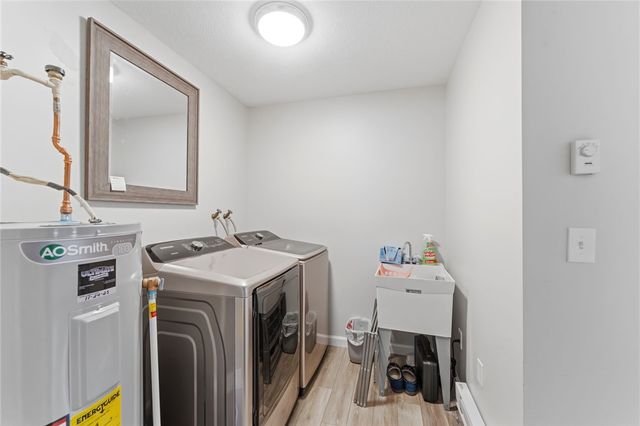 543 Quisset Court, Warwick, RI 02886