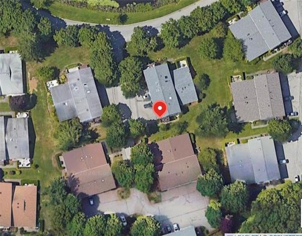 543 Quisset Court, Warwick, RI 02886