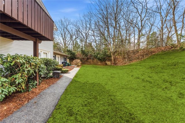 543 Quisset Court, Warwick, RI 02886