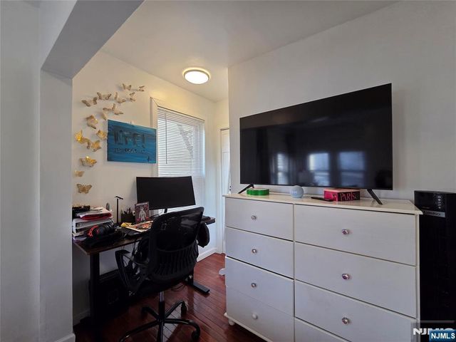 615 15th Street 3, Union City, NJ 07087