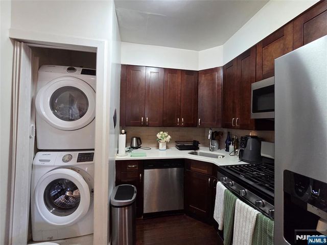 615 15th Street 3, Union City, NJ 07087