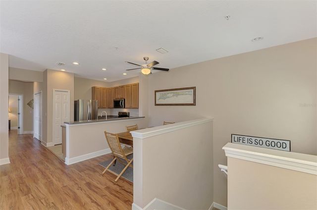 3627 PARKRIDGE CIRCLE 11-203, Sarasota, FL 34243