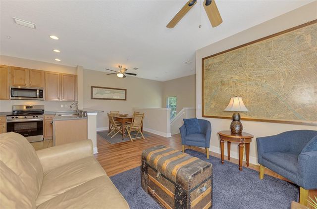 3627 PARKRIDGE CIRCLE 11-203, Sarasota, FL 34243