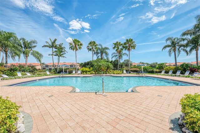 3627 PARKRIDGE CIRCLE 11-203, Sarasota, FL 34243