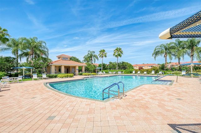 3627 PARKRIDGE CIRCLE 11-203, Sarasota, FL 34243